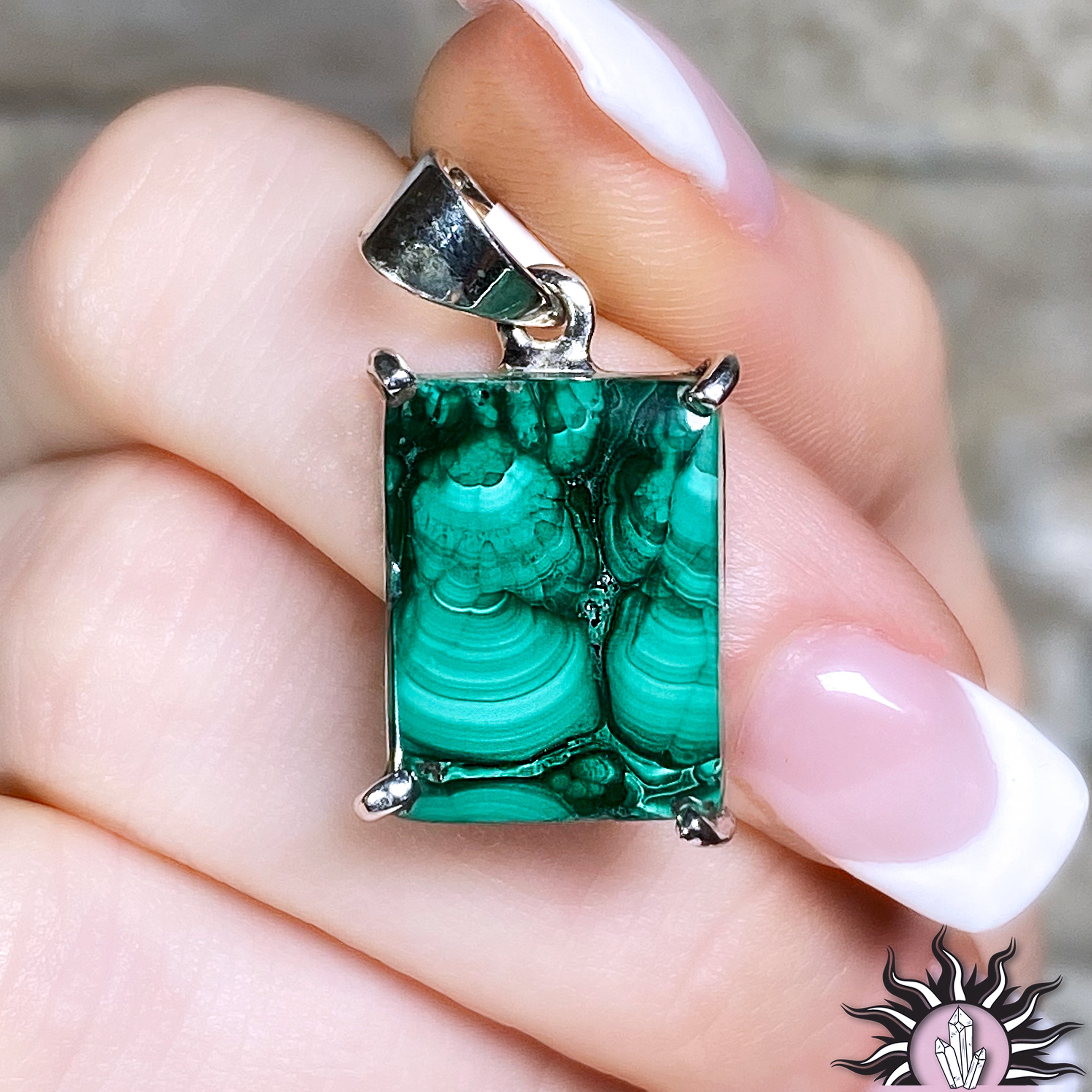 Malachite Pendant – Glowing Candle